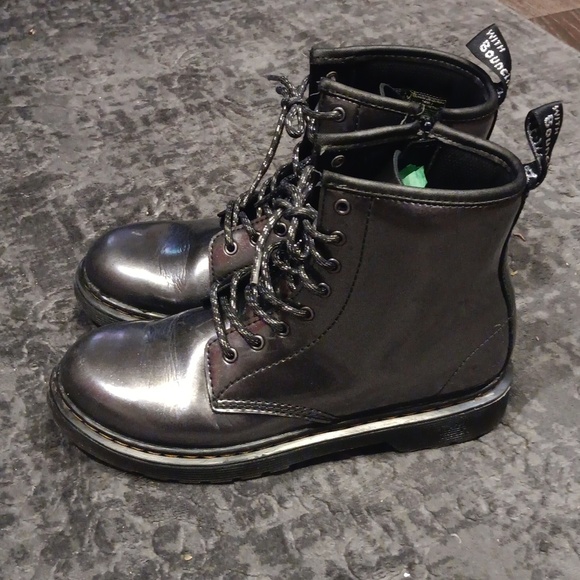 Doc Martens Metallic Lace Up Boot ~ size 4m women 35 - Picture 1 of 8